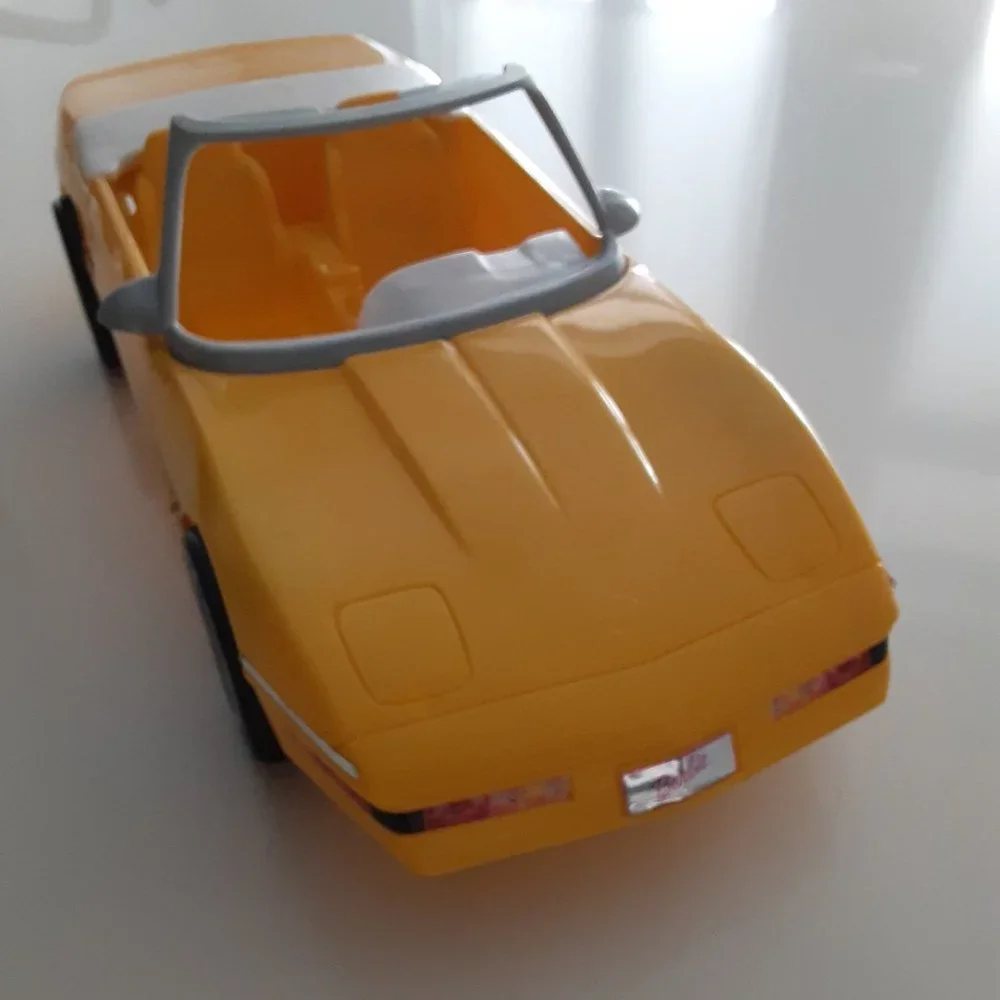 BARBIE vintage yellow corvette - Rare